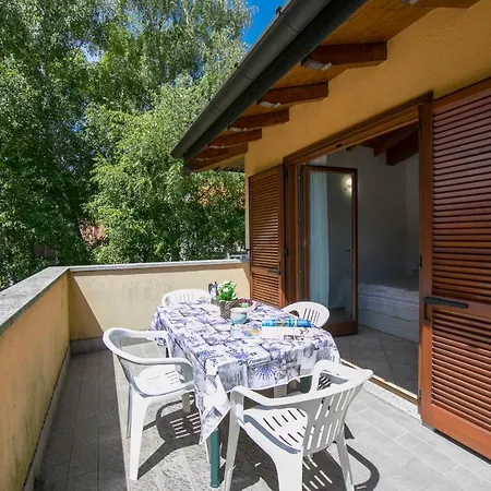 Holiday home Laveno-mombello Sleeps 6 *